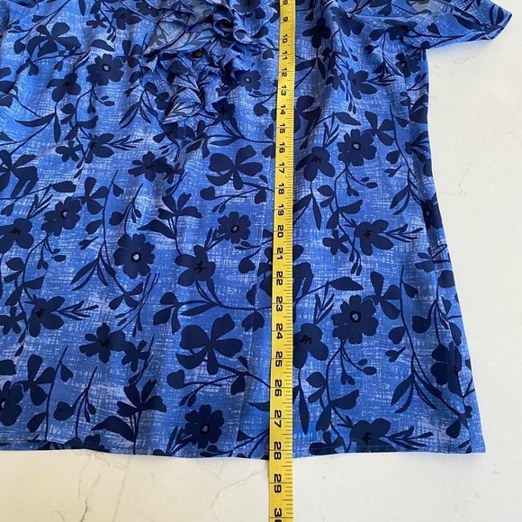 Blue Pendleton 100 % silk floral blouse with ruffle neckline‎ womens size 14 - Picture 5 of 7